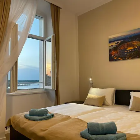 Admiral's Apartamento Pula