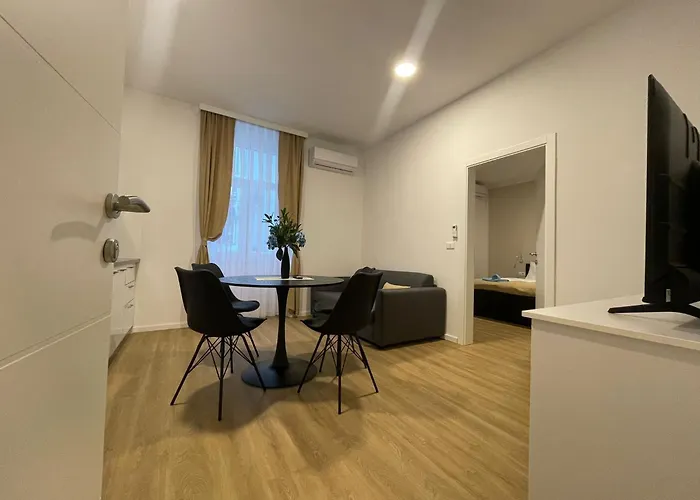 Admiral's * Пула