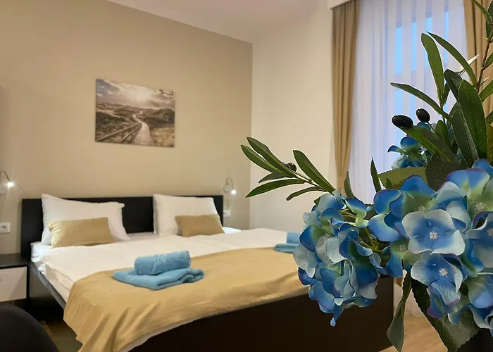 Admiral's Апартаменты *