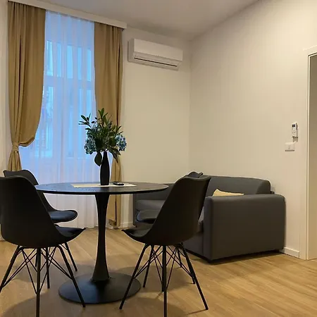 Apartman Admiral's *